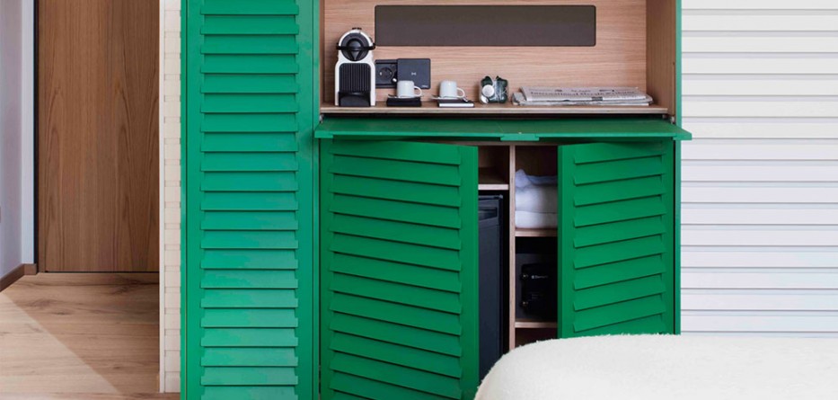 nature-papila-drinks-cabinet-bustper-hotel-spain_dezeen_1568_2