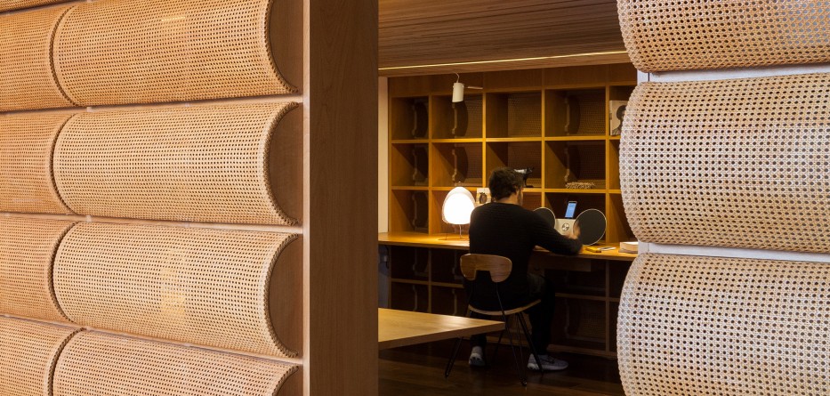casa-cp-martin-huberman-nina-carrara-interior-residential-argentina_dezeen_hero3 (1)
