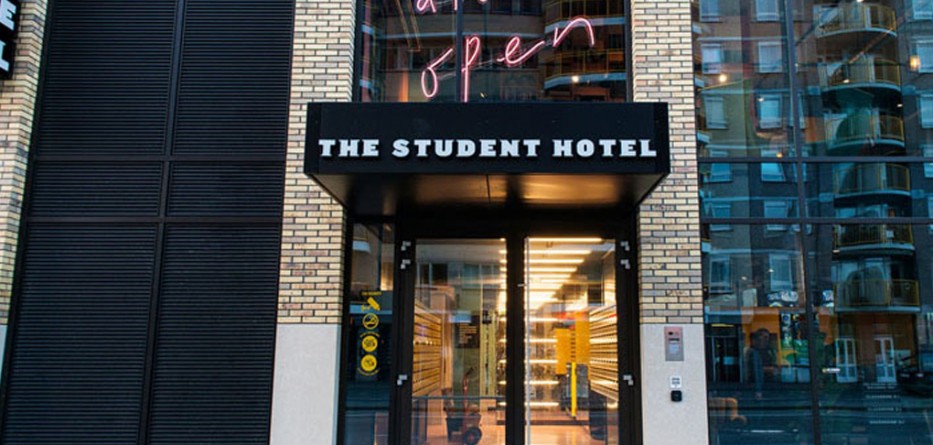 modern-hotel-architecture-060317-1104-02