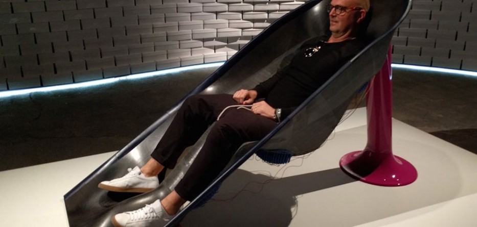 Nikes-The-Nature-of-Motion-exhibition-lynn-psfk