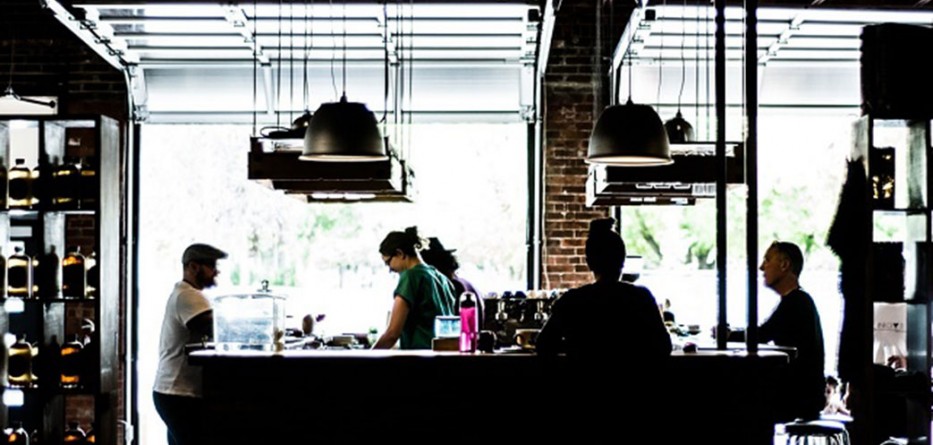 bar-984527_1280